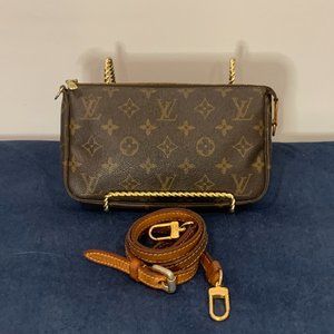 Louis Vuitton Brown Monogram Pochette Accessories Handbag Crossbody Purse